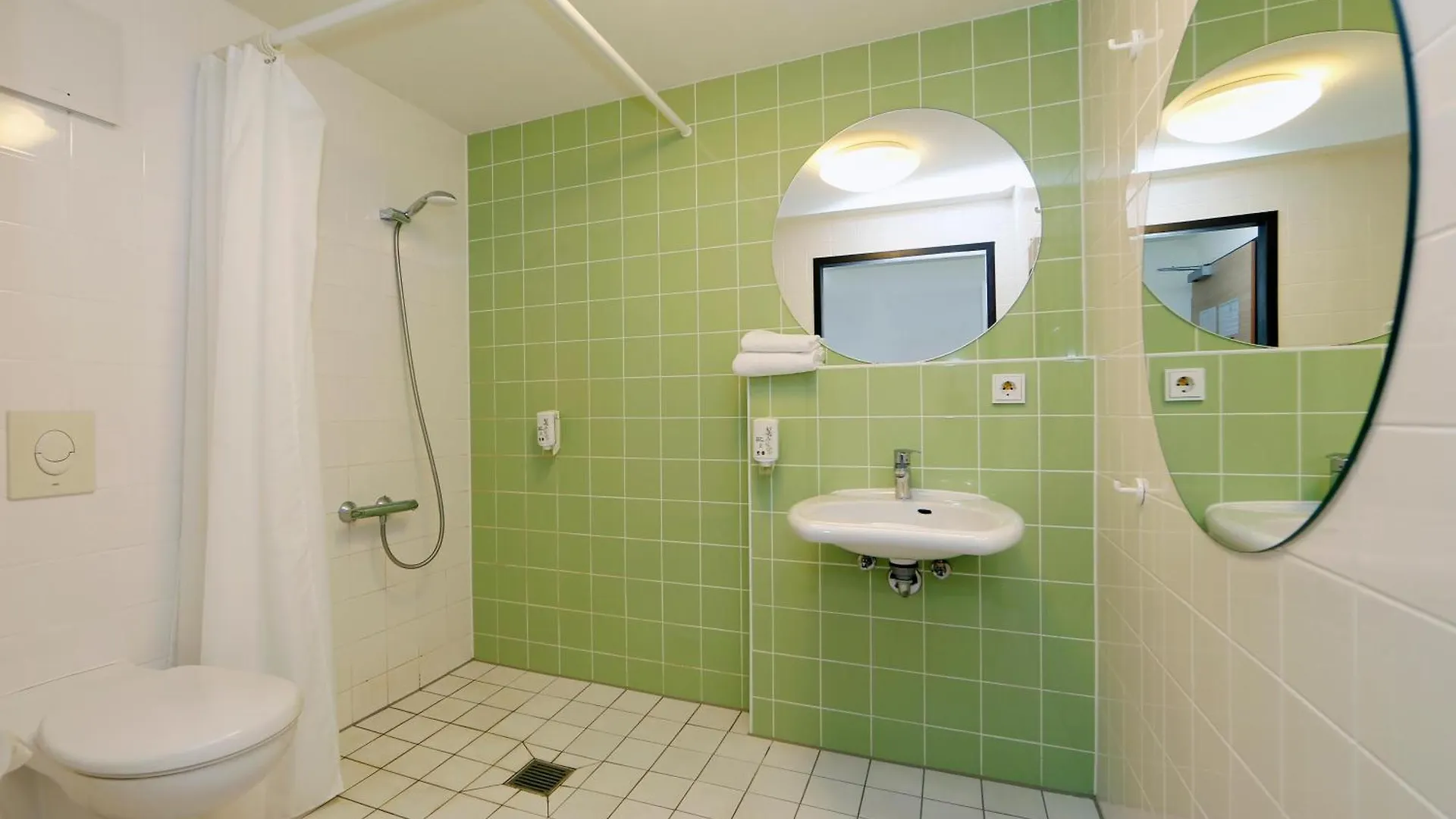 B&B Hotel Berlin-Potsdamer Platz 3*, Berlin Germany