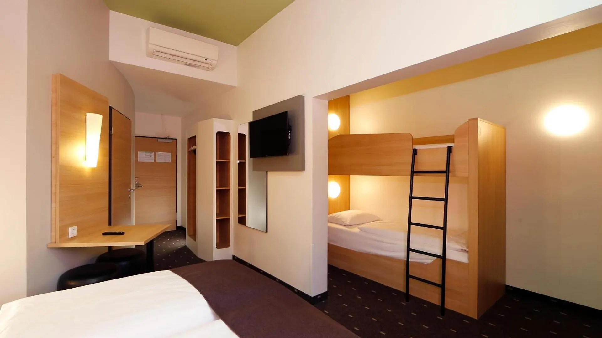 B&B Hotel Berlin-Potsdamer Platz 3*, Berlin Germany